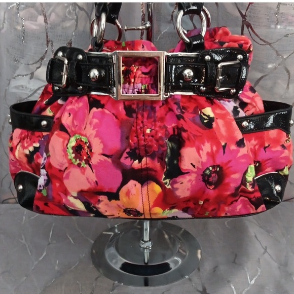 WILSON FLORAL LEATHER SHOULDER BAG - Picture 2 of 10